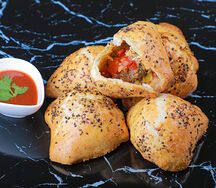 Сомса с овощами и мясом