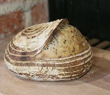 Хлеб пшеничный Кунжутный