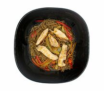 Wok из гречневой лапши с курицей
