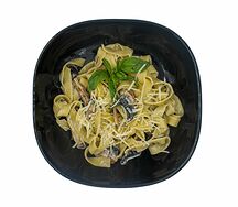 Паста с курицей и грибами