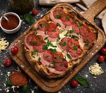 Римская пицца с ветчиной