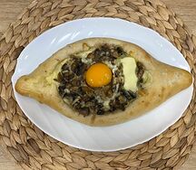Хачапури по-аджарски с грибами
