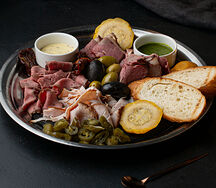 Мясная тарелка