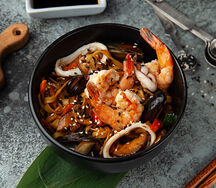 Wok с морепродуктами