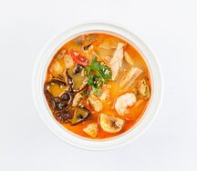 Том ям с морепродуктами