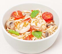 Wok Том ям с креветкой L
