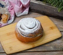 Булочка с корицей