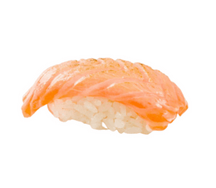 Суши с опаленным лососем