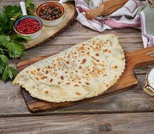 Кутаб с сыром и зеленью