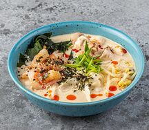 Сливочный рамен с креветками