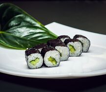 Ролл с огурцом