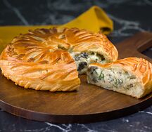 Пирог с сыром и грибами