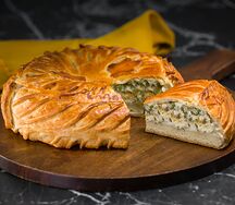 Пирог с сыром и зеленью