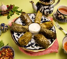 Долма из винoградных листьев