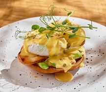 Бенедикт с индейкой су-вид