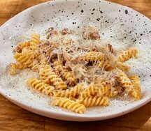 Фузилли три сыра с грибами