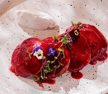 Малиновые панкейки с кремом маскарпоне