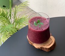 Бананово-черничный смузи