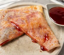 Блин с вишневым вареньем