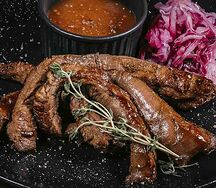 Томлёная мраморная говядина