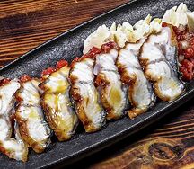 Тартар из говядины с угрём