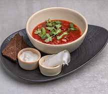 Борщ с техасским брискетом и домашним салом