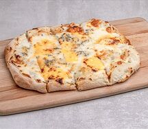 Римская пицца Четыре сыра