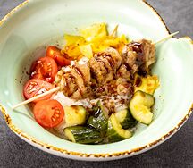 Боул с курицей и капустой кимчи