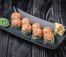 Ролл с лососем и острым тунцом