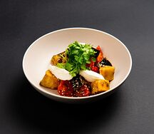 Салат с хрустящими баклажанами