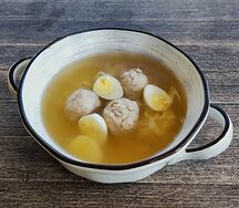 Суп куриный с фрикадельками