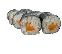 Маки с лососем