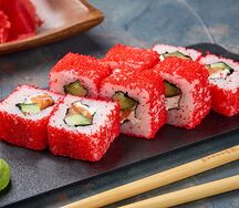 Ролл Калифорния с лососем