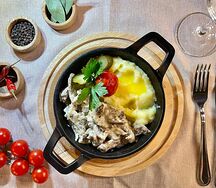 Бефстроганов с пюре