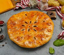 Осетинский пирог с картофелем и сыром