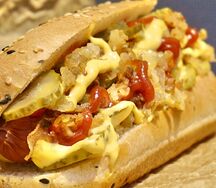 Хот-дог Ханский с бараньей колбаской