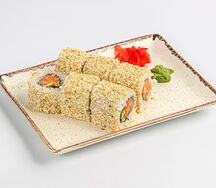 Ролл с жареным лососем