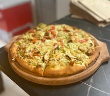 Пицца Цезарь с курицей