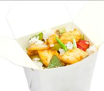 Лосось с рисом и овощами