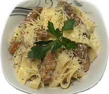 Феттучини карбонара с курицей