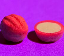 Орех с соленой карамелью