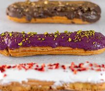 Эклеры в ассортименте