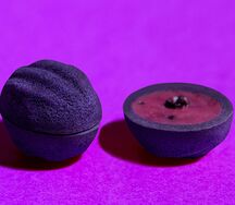 Орех с ежевикой