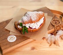 Круассан Сладость чужака