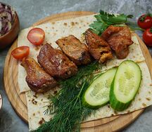 Шашлык из cвинoй шеи