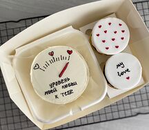 Набор Бенто-торт и два капкейка уровень моей любви к тебе