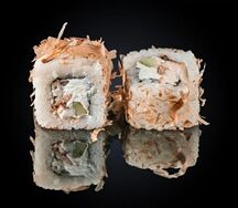 Ролл Бонито с угрем