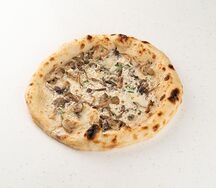 Пицца Фунги с грибами и трюфельным маслом