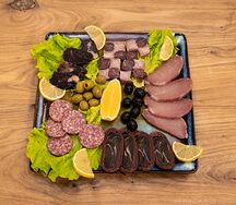 Мясная тарелка