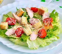 Цезарь с курицей